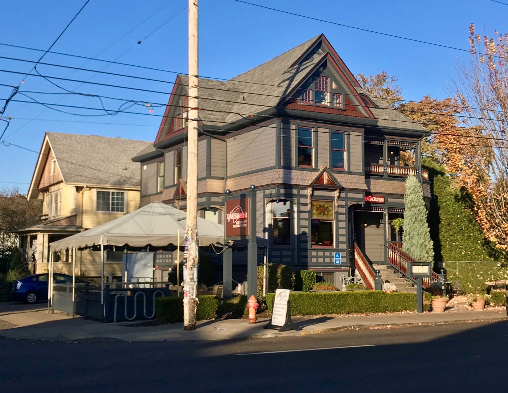 3257 SE Hawthorne Blvd, Portland, OR for sale Building Photo- Image 1 of 1