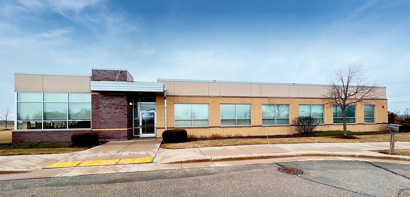 4216 S Green Bay Rd, Racine, WI for sale Building Photo- Image 1 of 1