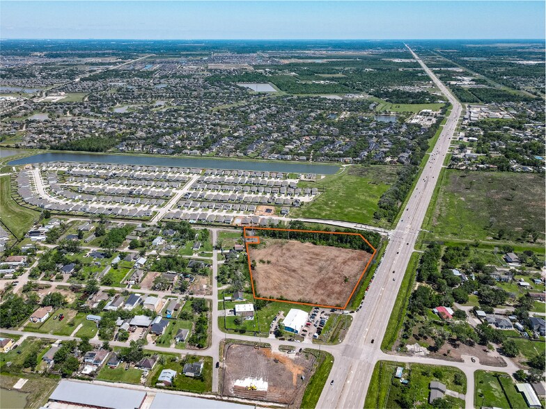 14401-14427 Highway 6, Rosharon, TX for sale - Building Photo - Image 1 of 1