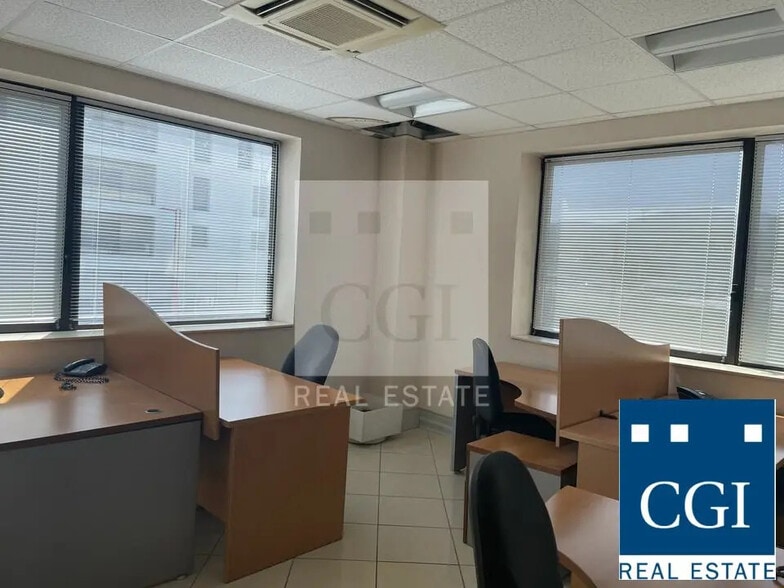Office in Chambéry for lease - Interior Photo - Image 1 of 5