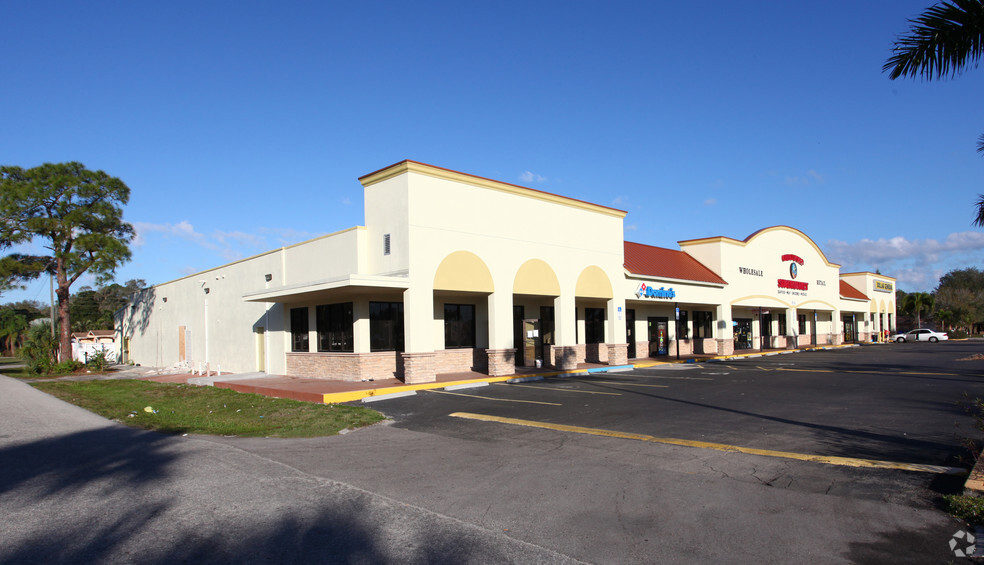 3110-3126 S Cleveland Ave, Fort Myers, FL for sale - Primary Photo - Image 1 of 1