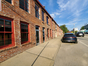 434 Houston St, Nashville, TN for lease Building Photo- Image 2 of 6