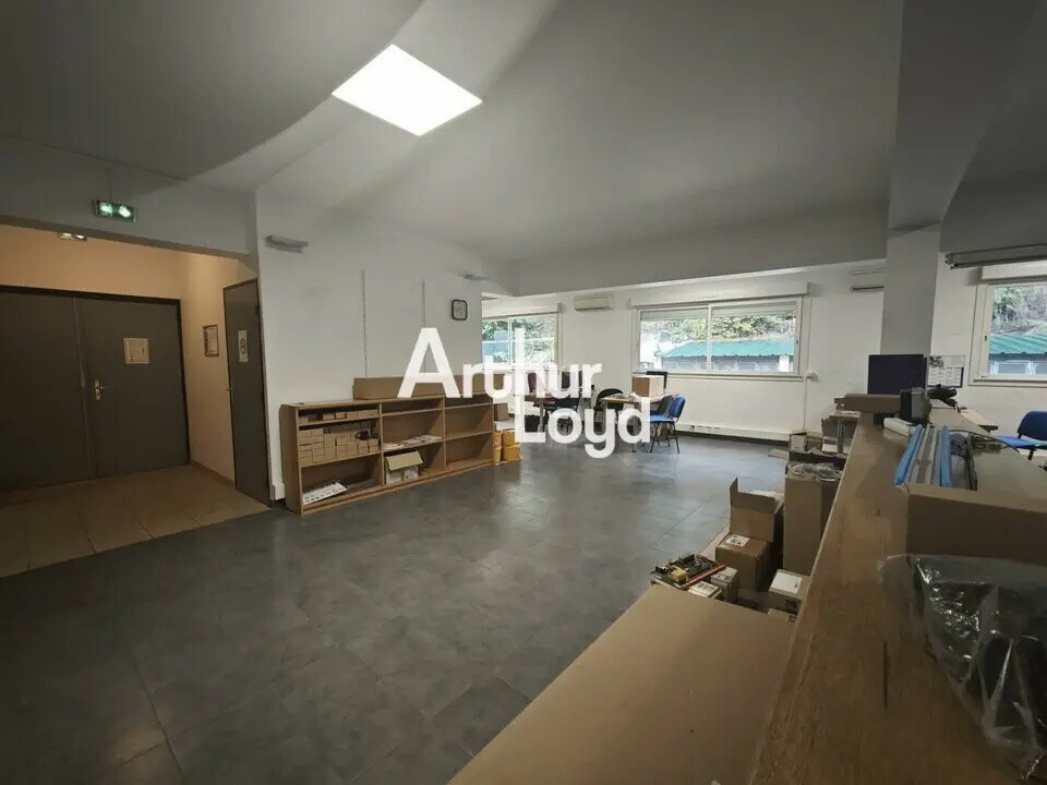 Office in Nice for lease Building Photo- Image 1 of 13