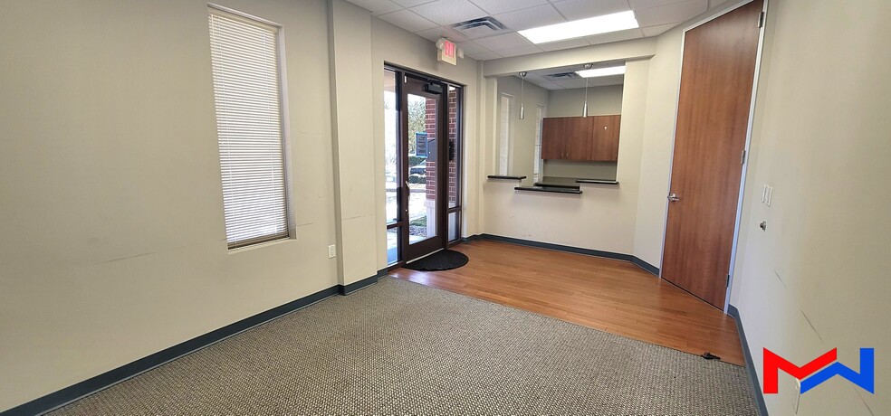 1208 Highway 6, Sugar Land, TX for lease - Interior Photo - Image 2 of 15