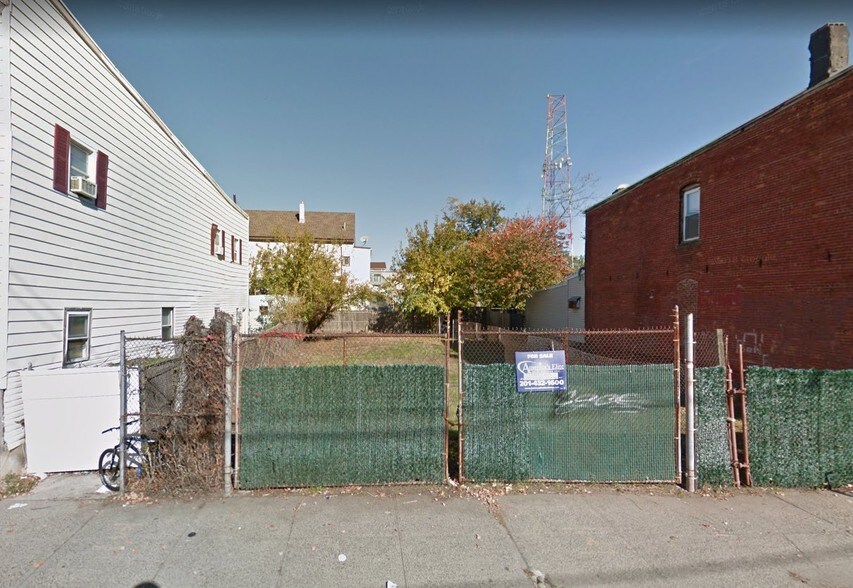 95-99 E 22nd St, Bayonne, NJ for sale - Primary Photo - Image 1 of 1
