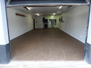 2949 W Osborn Rd, Phoenix, AZ for lease Interior Photo- Image 1 of 9
