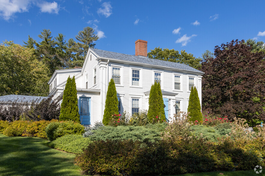 2 River Rd, Cape Neddick, ME for sale - Primary Photo - Image 1 of 1