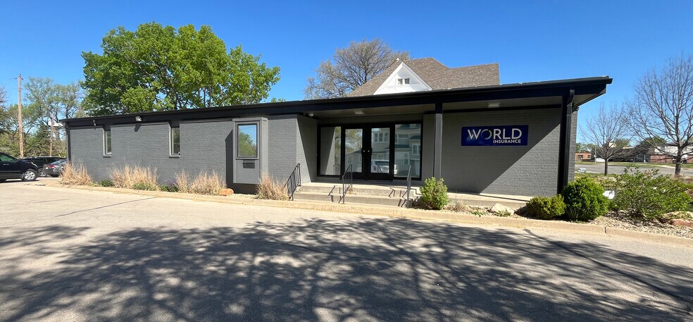 1415 SW Topeka Blvd, Topeka, KS for lease - Building Photo - Image 2 of 2