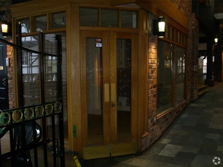 5A Eastgate Row, Chester for lease - Building Photo - Image 2 of 2