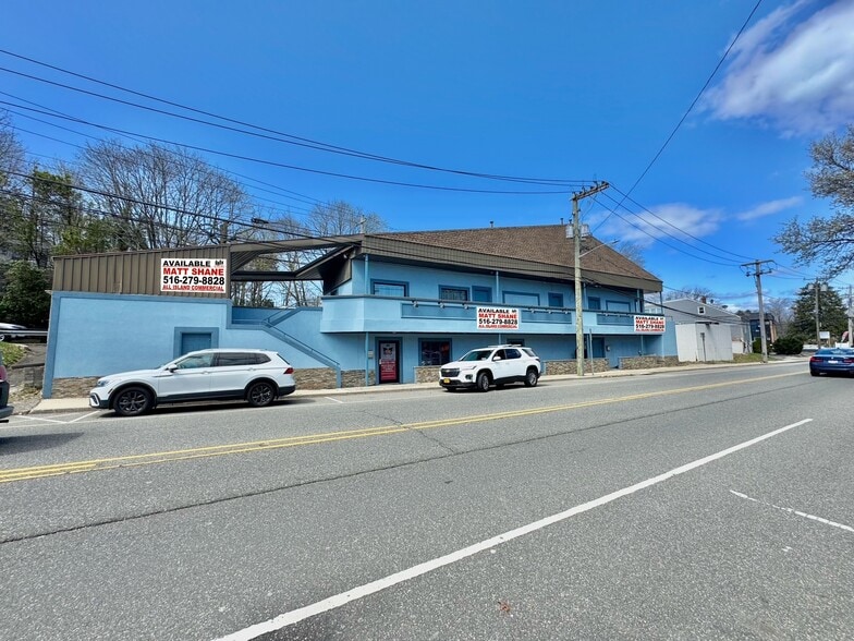 120-124 Laurel Rd, East Northport, NY for sale - Building Photo - Image 1 of 26
