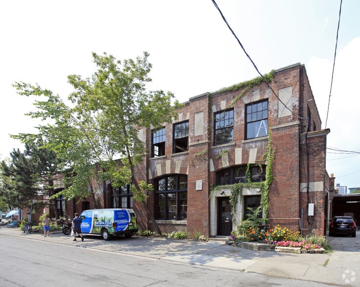 58 Fraser Ave, Toronto, ON for sale - Primary Photo - Image 1 of 1