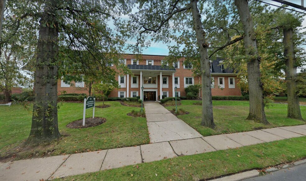 496 Kinderkamack Rd, Oradell, NJ 07649