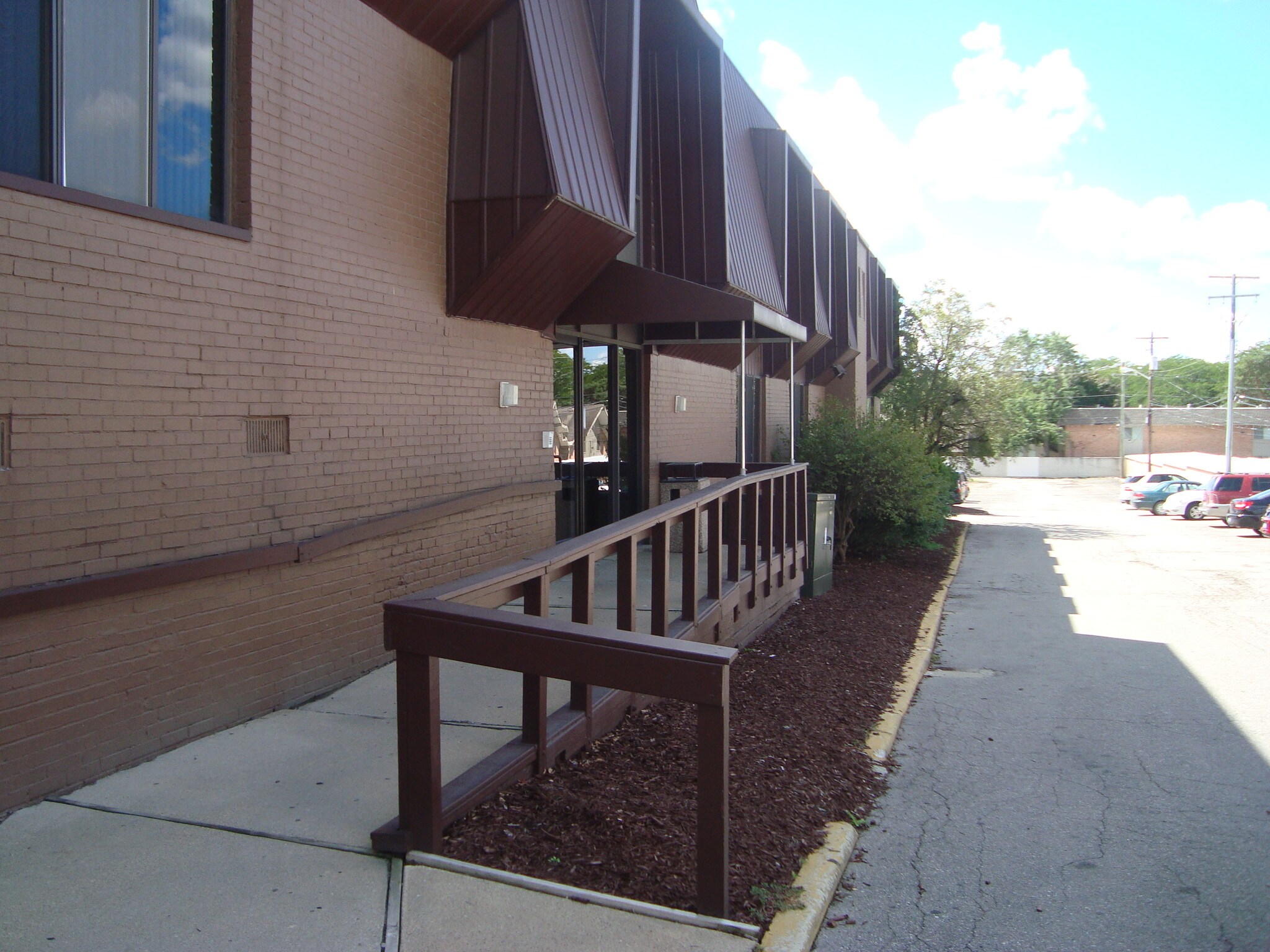 2500 Packard Rd, Ann Arbor, MI 48104 Office for Lease