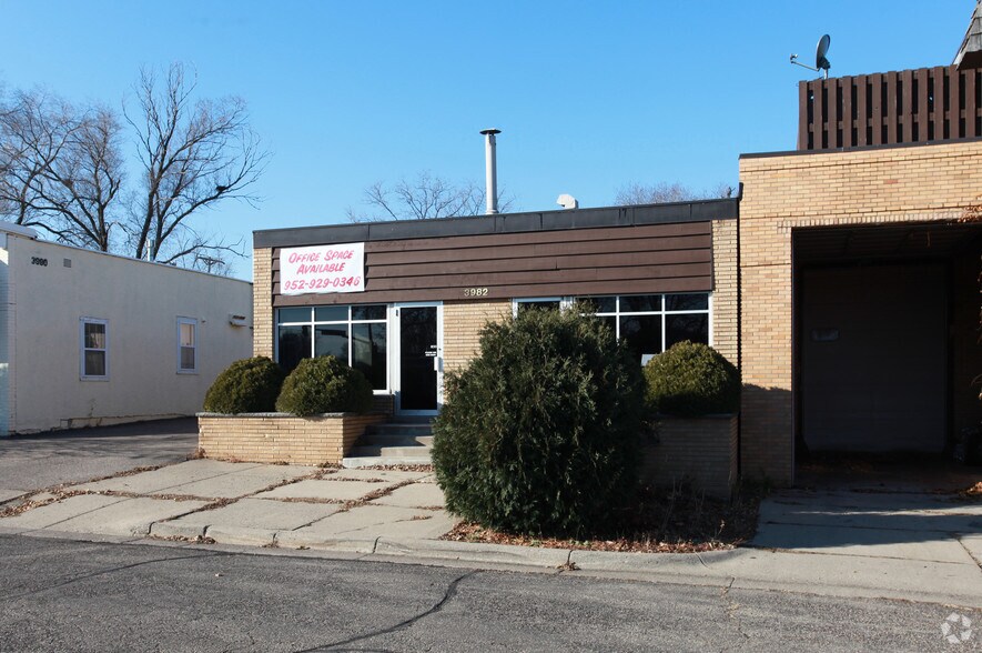3986 Alabama Ave S, Saint Louis Park, MN for sale - Building Photo - Image 2 of 2