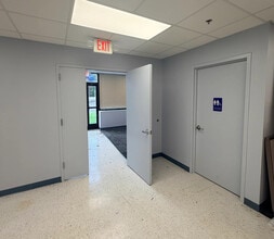 4260 US Highway 1, Monmouth Junction, NJ for lease Interior Photo- Image 1 of 5