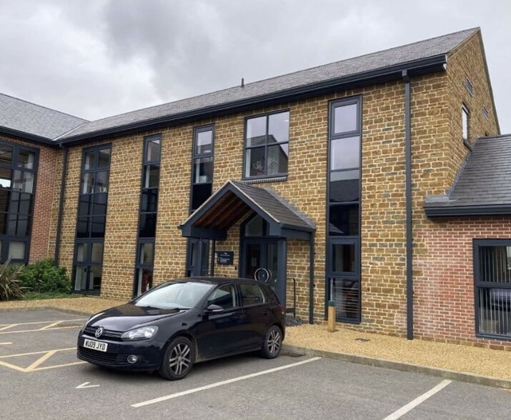 Desborough Rd, Market Harborough for lease - Building Photo - Image 2 of 7