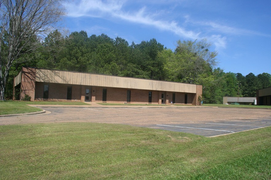 6424 Lakeover Rd, Jackson, MS for sale - Building Photo - Image 1 of 1