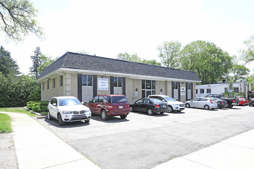 26440 Southfield Rd, Lathrup Village, MI 48076