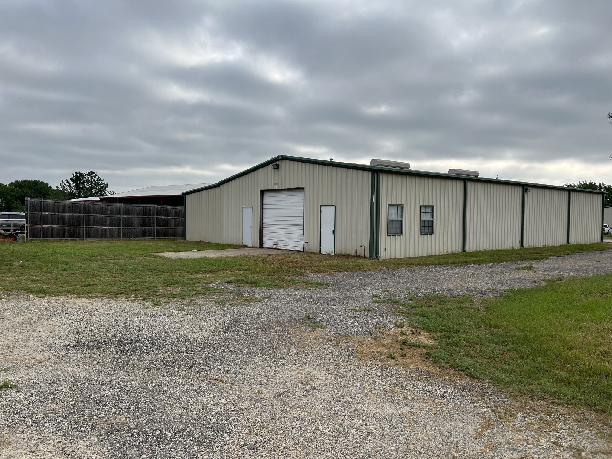 159 Park Row, Van, TX for lease Building Photo- Image 1 of 15