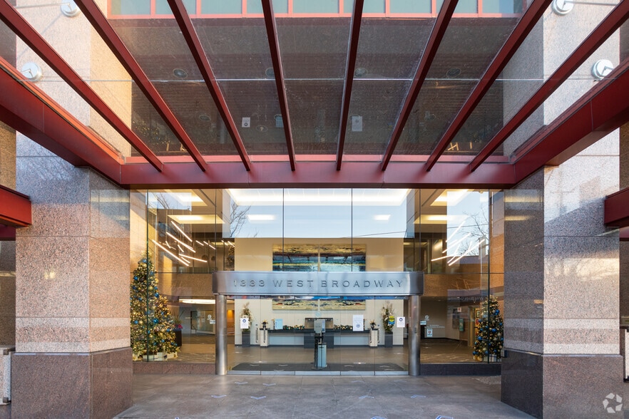 1333 W Broadway, Vancouver, BC for lease - Building Photo - Image 1 of 5