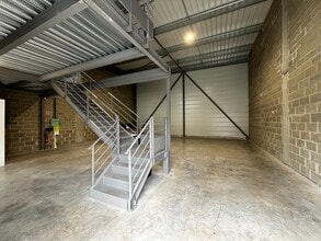 14 Chemin De La Poudrière, Mérignac for lease Interior Photo- Image 1 of 5