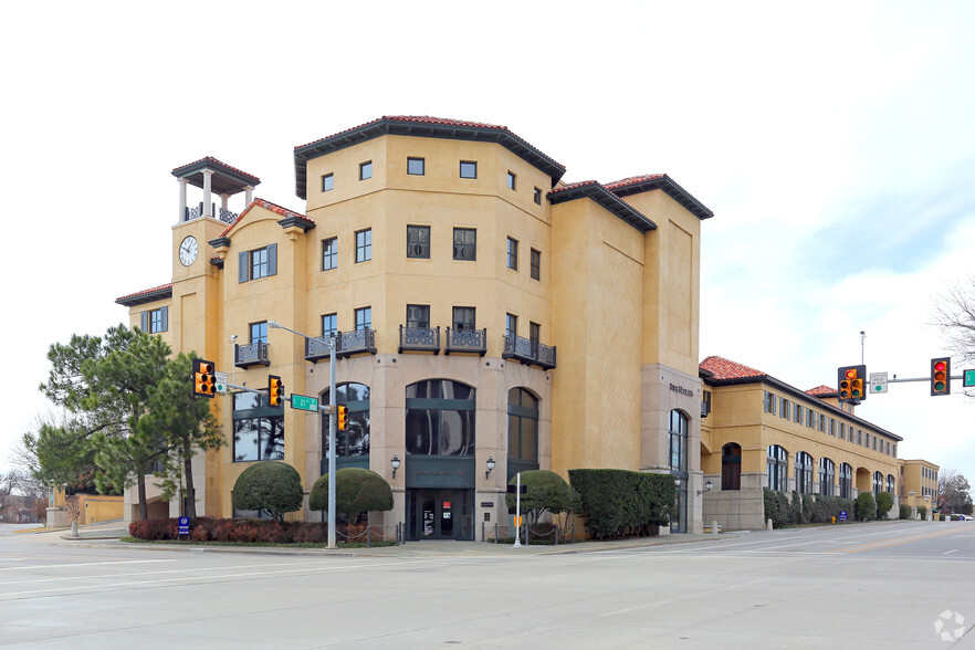 2100 S Utica Ave, Tulsa, OK for lease - Primary Photo - Image 1 of 6