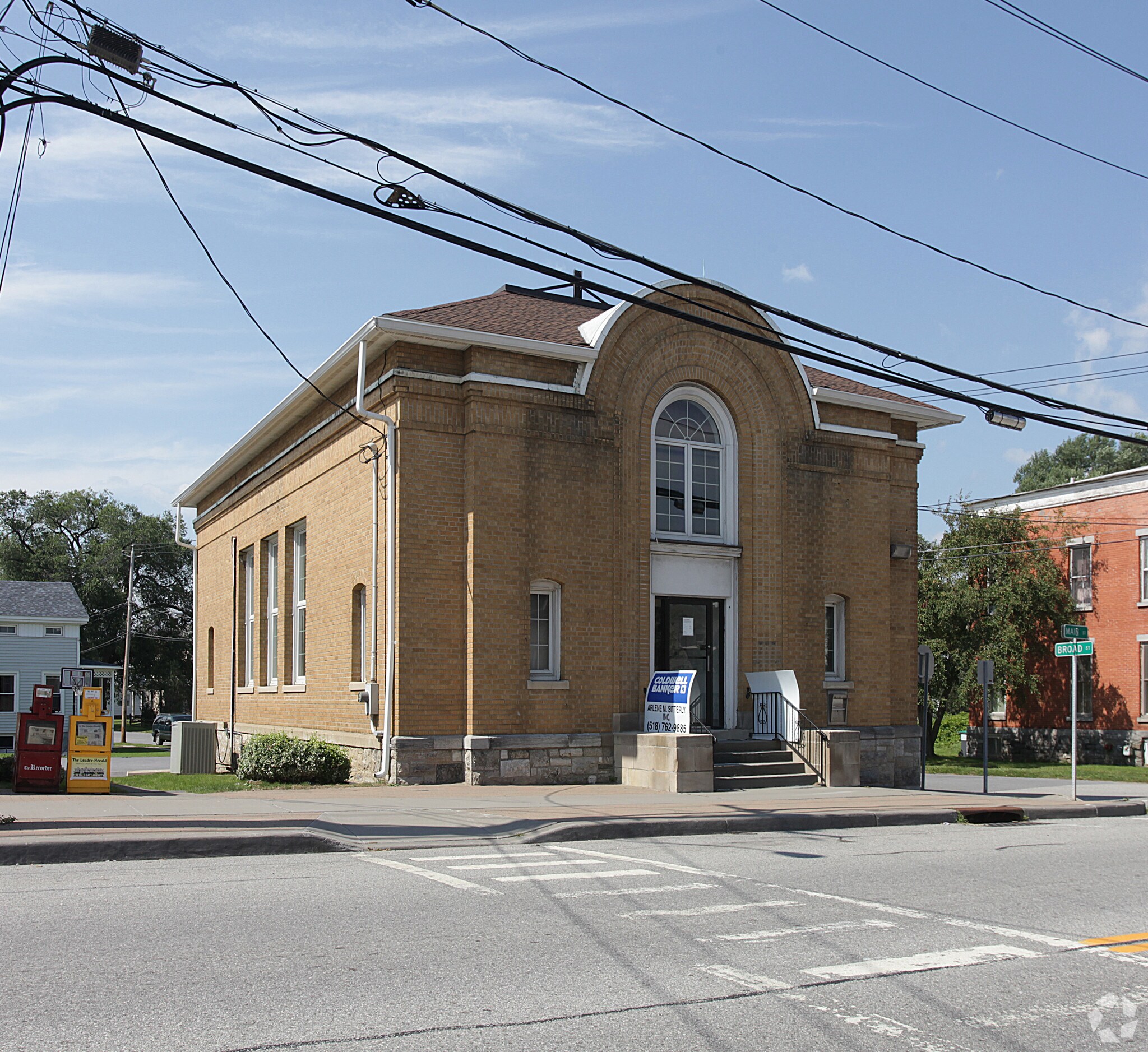 24 Main St  