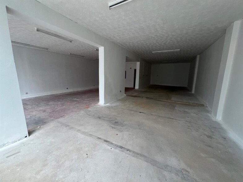 112-114 North St, Bristol for lease - Interior Photo - Image 2 of 4