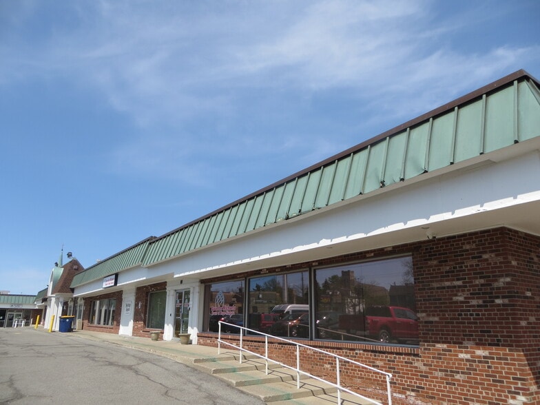 61-81 Walnut St, Lockport, NY for sale - Primary Photo - Image 3 of 15