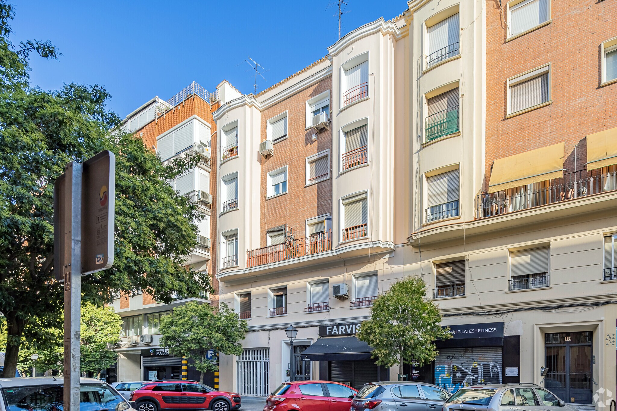 Calle Coslada, 17, Madrid, Madrid for sale Primary Photo- Image 1 of 1