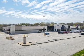 More details for 7900 Hickman Rd, Windsor Heights, IA - Office for Lease