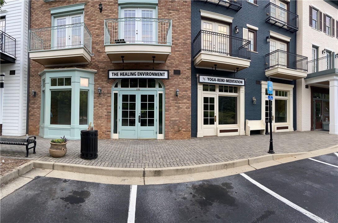 1675 Cumberland Parkway - Unit 202-203-Bld 200, Smyrna, GA for sale Building Photo- Image 1 of 19