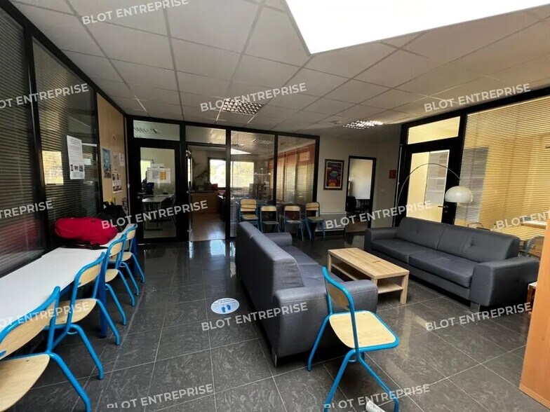 Office in Orvault for lease - Interior Photo - Image 3 of 3