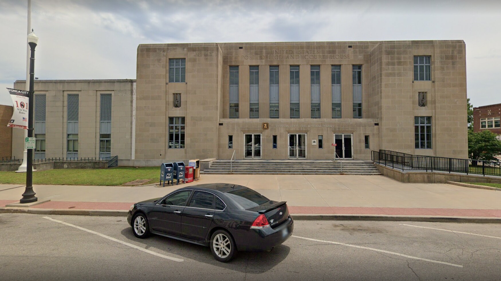 402 E Grand Ave, Ponca City, OK for lease Building Photo- Image 1 of 6