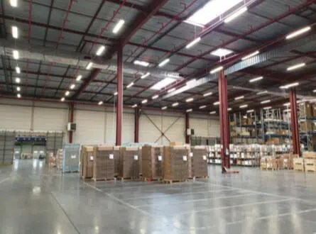 Industrial in Longueil-Sainte-Marie for lease - Building Photo - Image 3 of 8