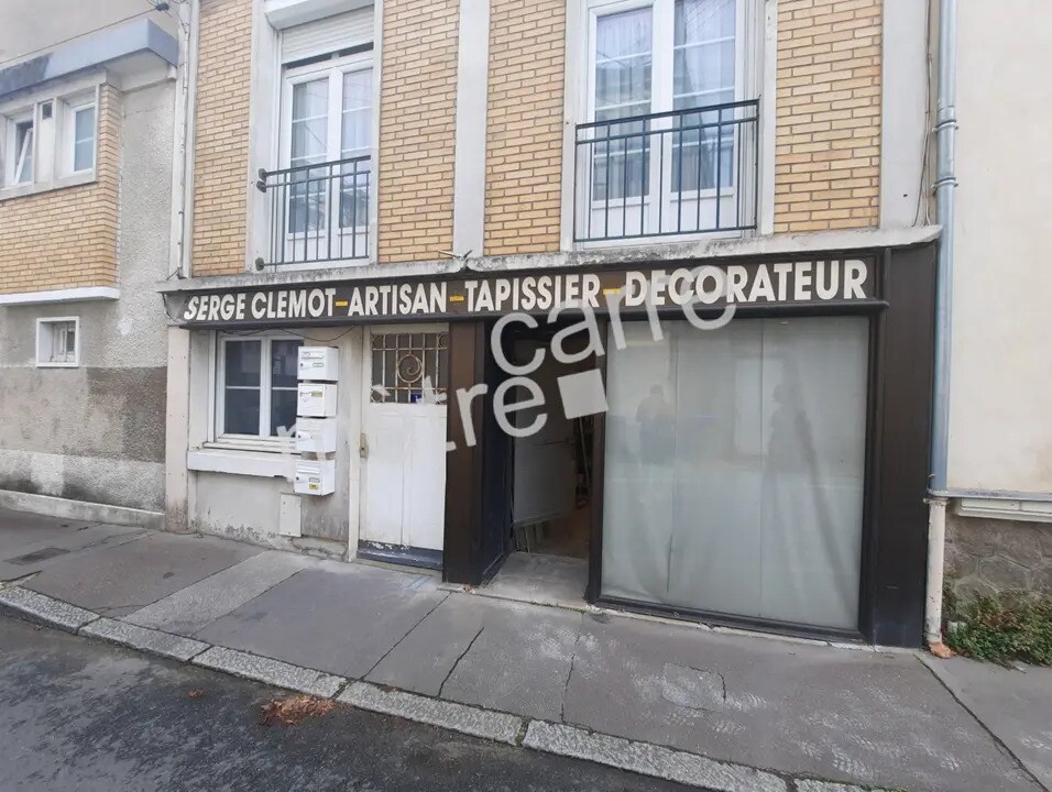 Retail in Nantes for sale Building Photo- Image 1 of 5