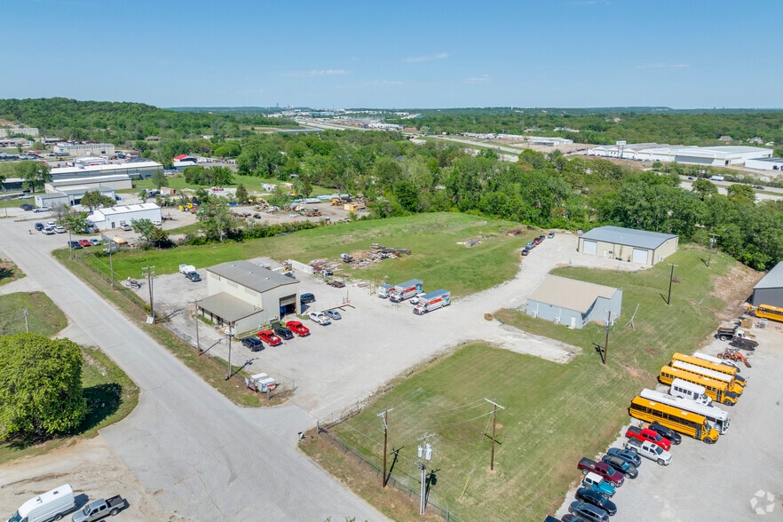 8519 S Regency Dr, Tulsa, OK for sale - Aerial - Image 3 of 5