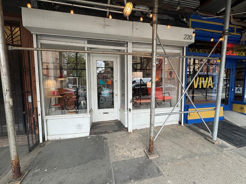 220 Court St, Brooklyn, NY for lease - Building Photo - Image 2 of 2