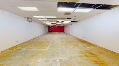 1845 E Turner Blvd, Springfield, MO for lease Interior Photo- Image 2 of 9