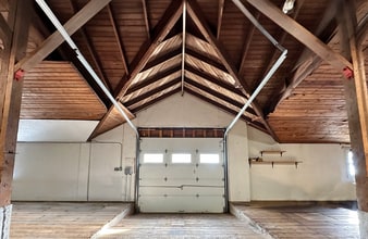 218 County Road 39, Southampton, NY for lease Building Photo- Image 2 of 5