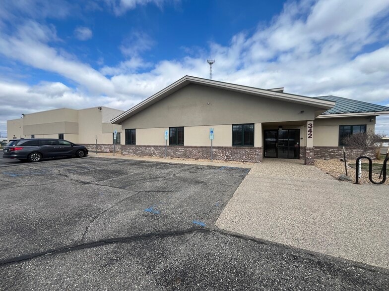 342 42nd St S, Fargo, ND for sale - Building Photo - Image 3 of 17
