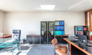 17 Rue Du Colisée, Paris for lease Interior Photo- Image 1 of 9