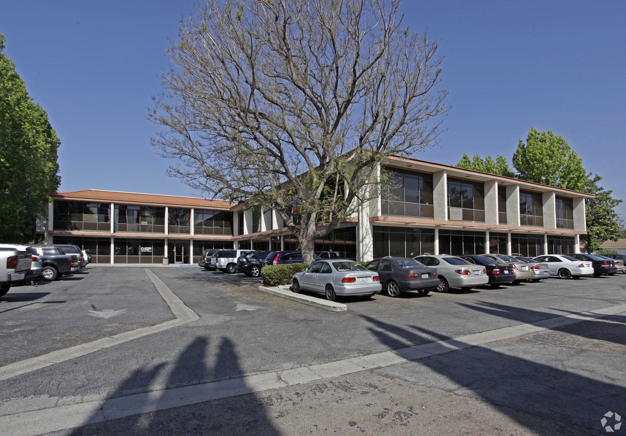 4195-4225 Valley Fair St, Simi Valley, CA for lease Primary Photo- Image 1 of 9