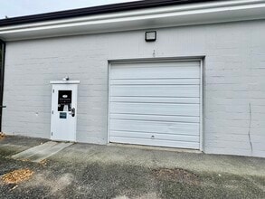 19 JT Connell Hwy, Newport, RI for lease Interior Photo- Image 1 of 9