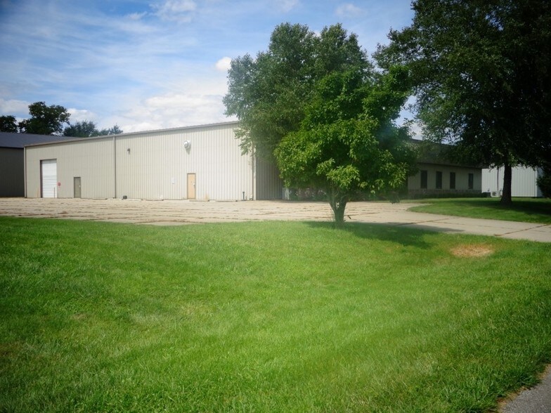 4570 Progress Dr, Columbus, IN for sale - Primary Photo - Image 1 of 1