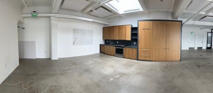 810 E 3rd St, Los Angeles, CA for lease Interior Photo- Image 1 of 5