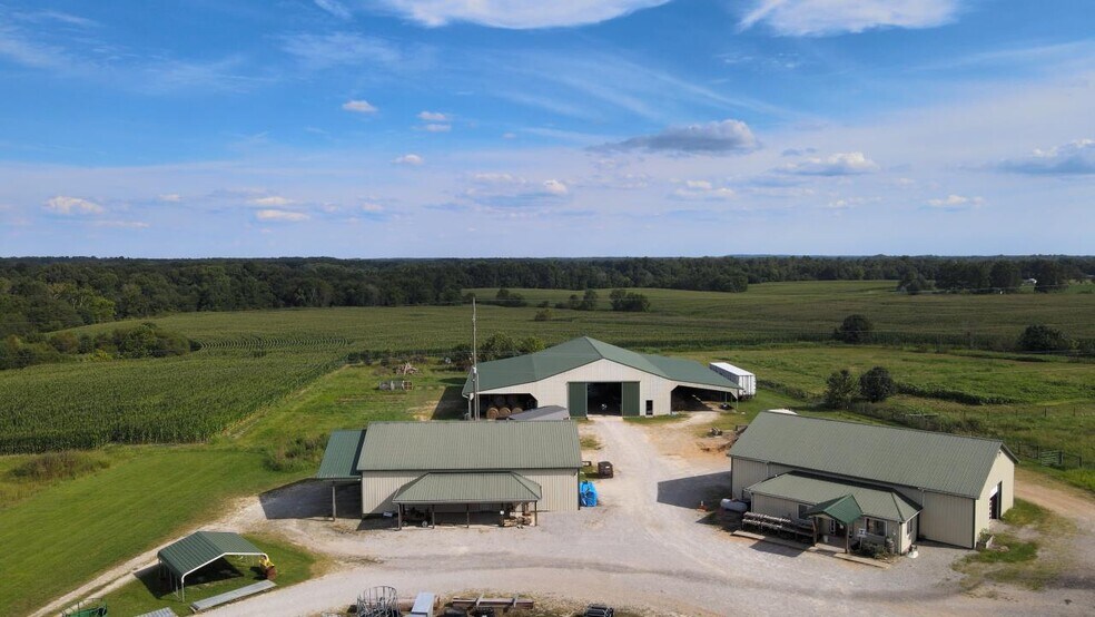 9695 Elizabethtown Rd, Big Clifty, KY for sale - Primary Photo - Image 1 of 12