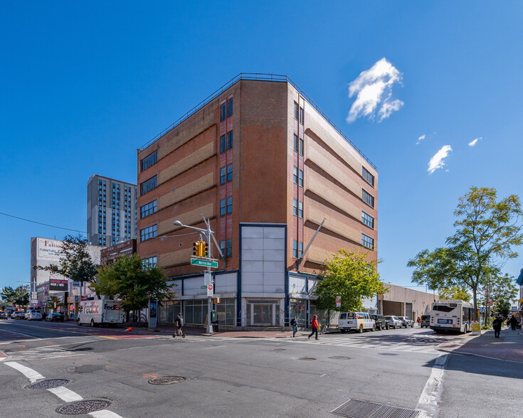 166-02 Jamaica Ave, Jamaica, NY for sale - Building Photo - Image 1 of 1