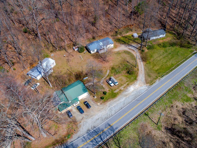 5381 Greenville Hwy, Zirconia, NC 28790