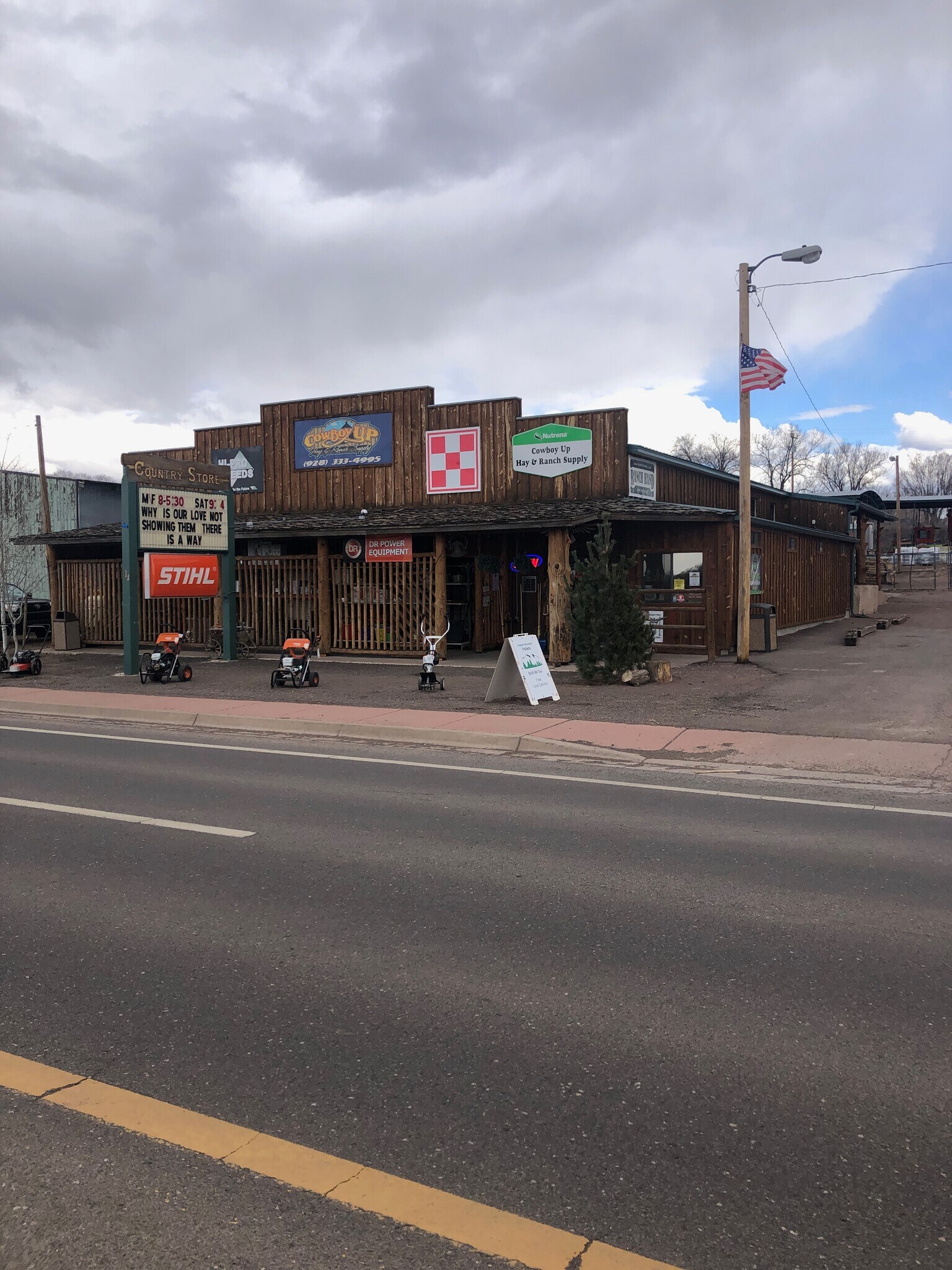 456 S Mountain Ave, Springerville, AZ for sale Primary Photo- Image 1 of 1